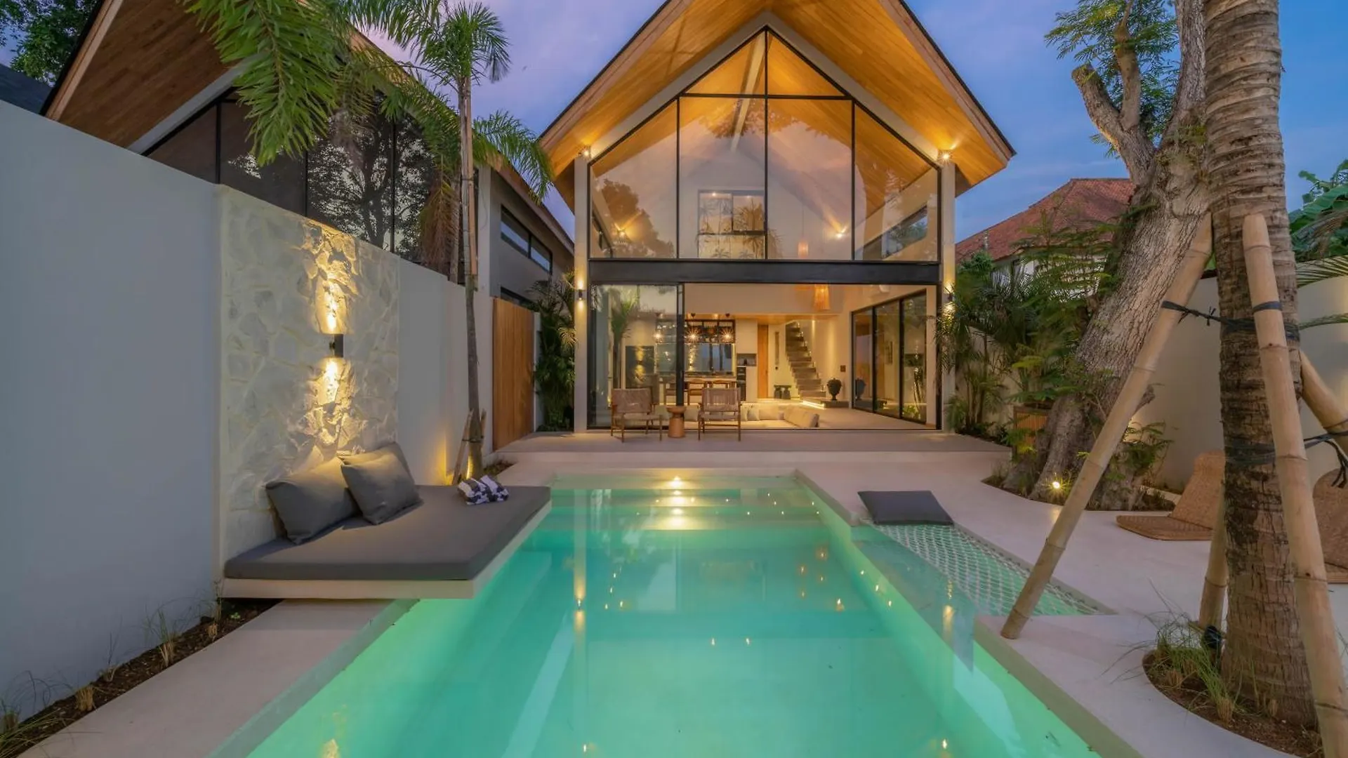 Villa Bayu - Ultimate Luxurious Escape 3Br Close To The Beach Canggu