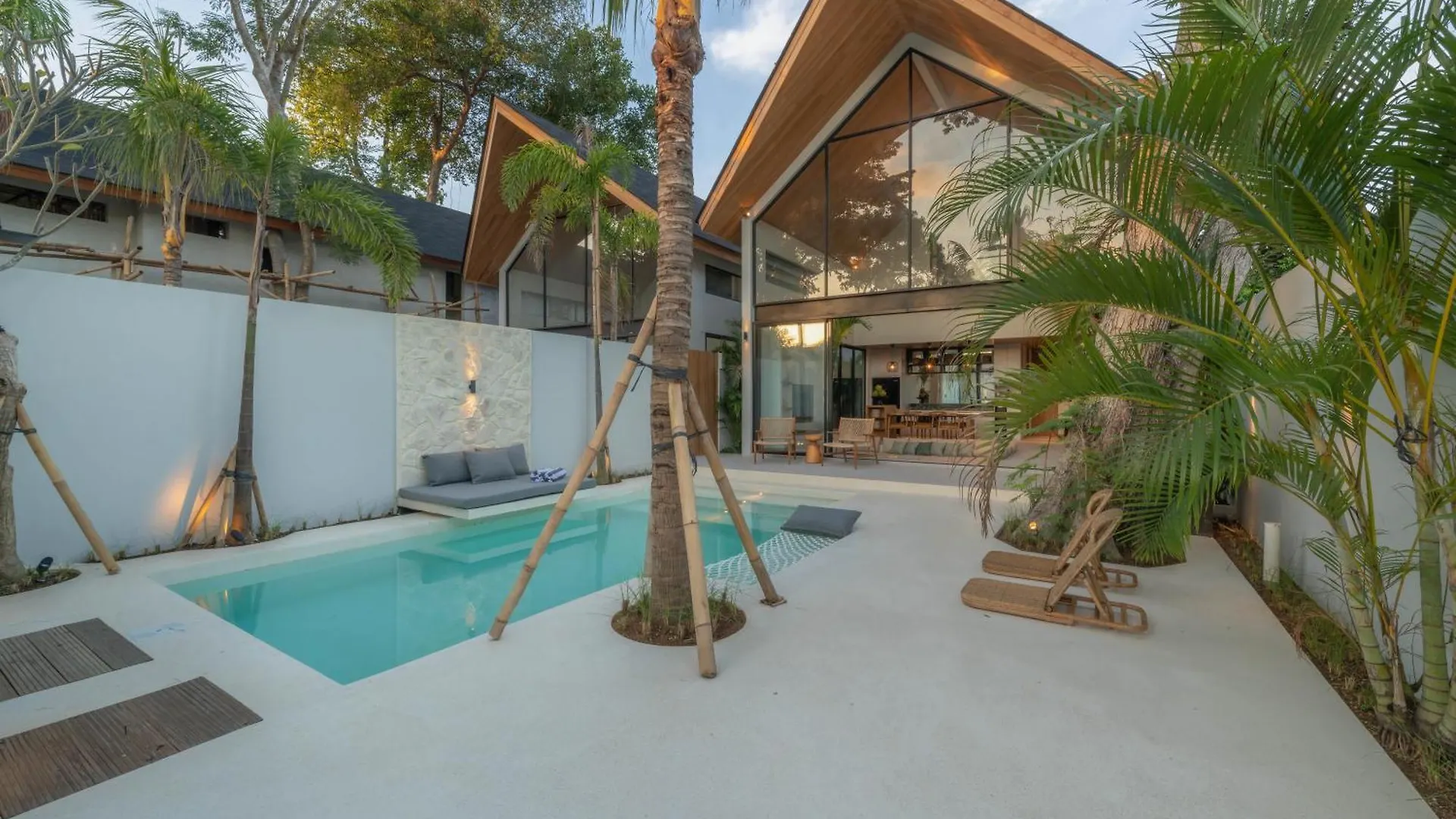 Villa Bayu - Ultimate Luxurious Escape 3Br Close To The Beach Canggu