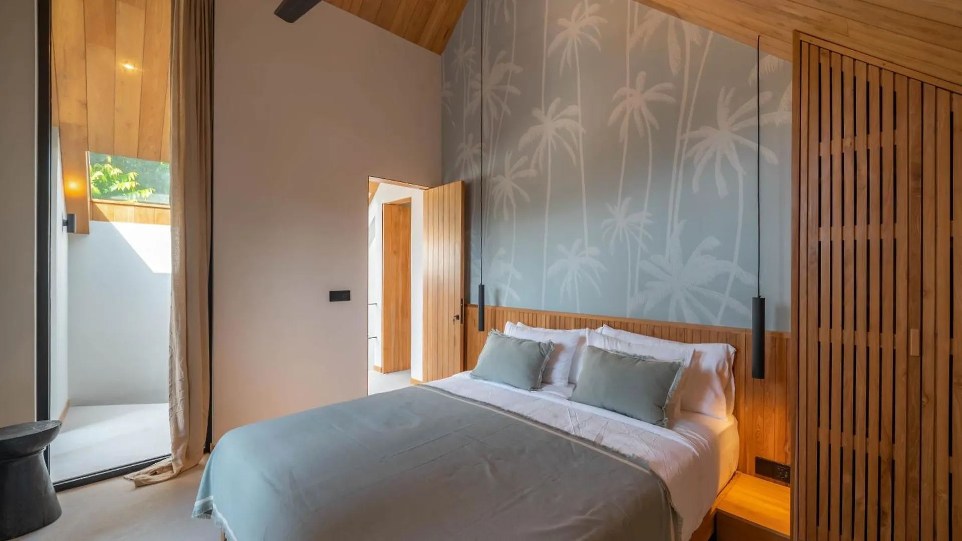Villa Bayu - Ultimate Luxurious Escape 3Br Close To The Beach Canggu