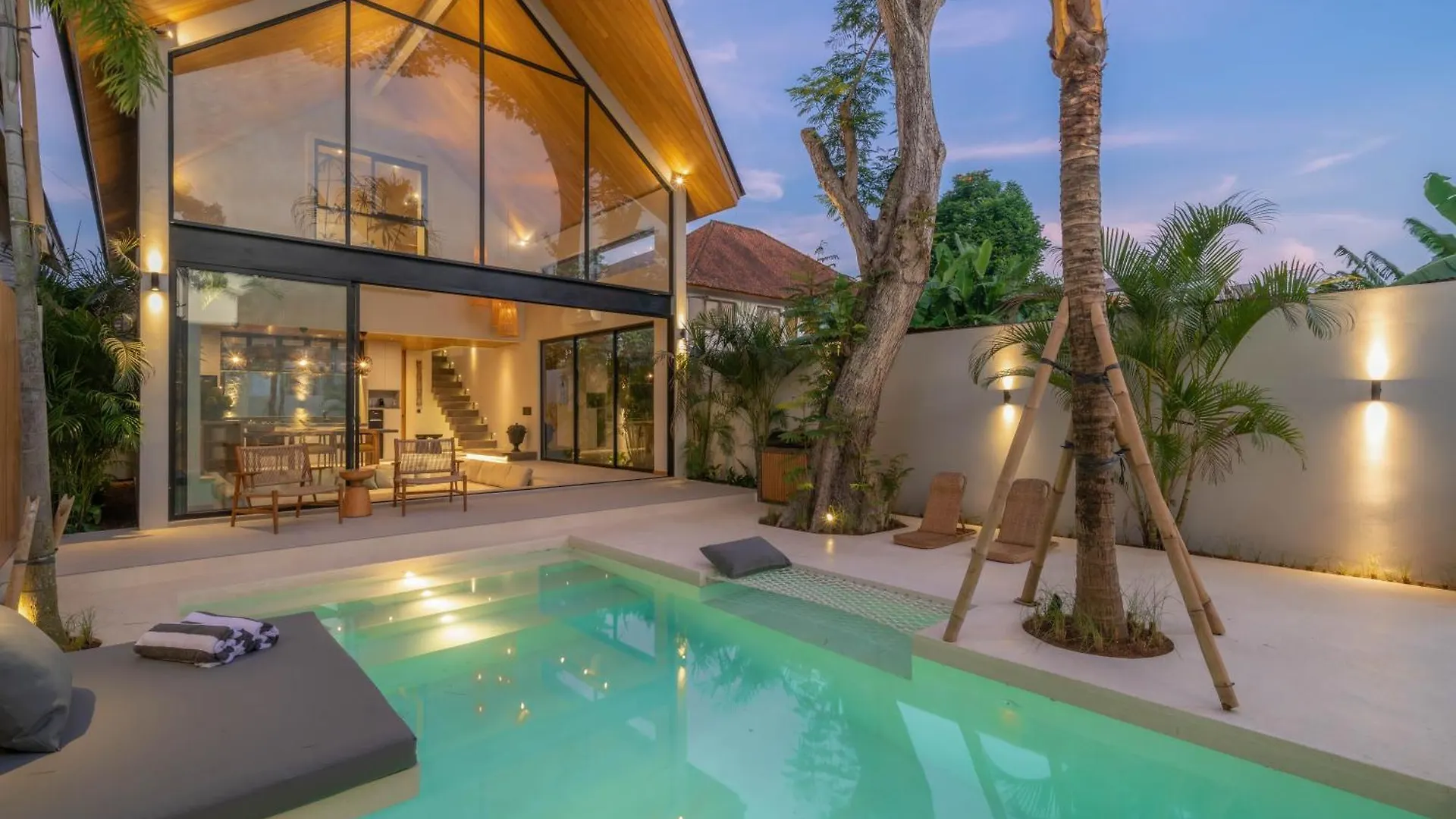 Villa Bayu - Ultimate Luxurious Escape 3Br Close To The Beach Canggu  0*, Canggu (Bali)