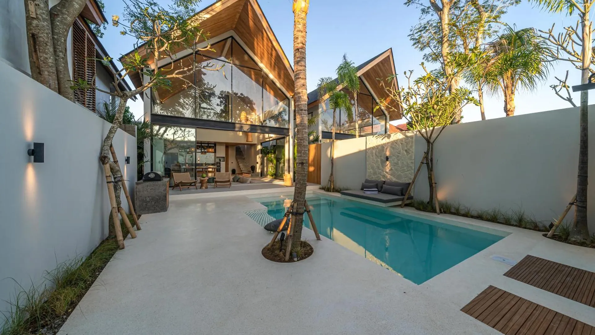 Villa Bayu - Ultimate Luxurious Escape 3Br Close To The Beach Canggu