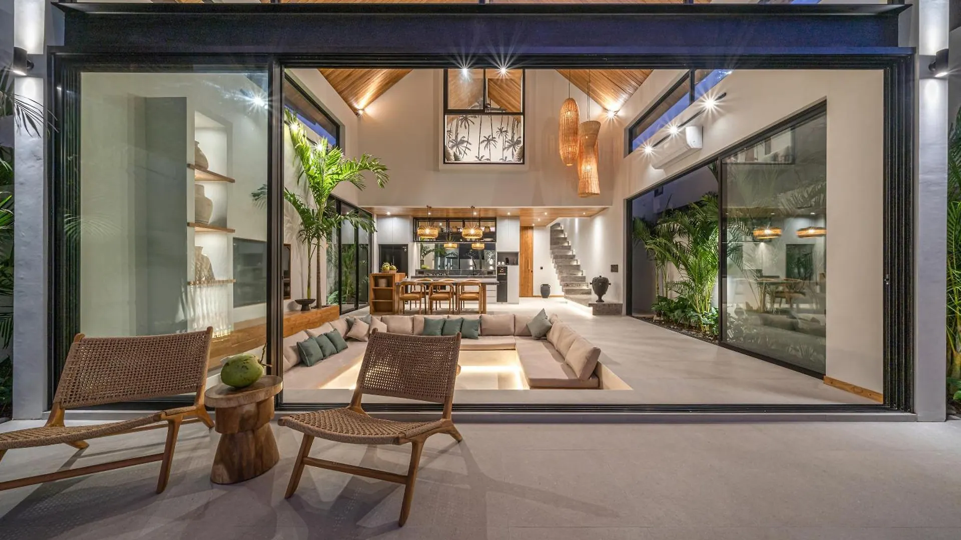 Villa Bayu - Ultimate Luxurious Escape 3Br Close To The Beach Canggu  Indonesia