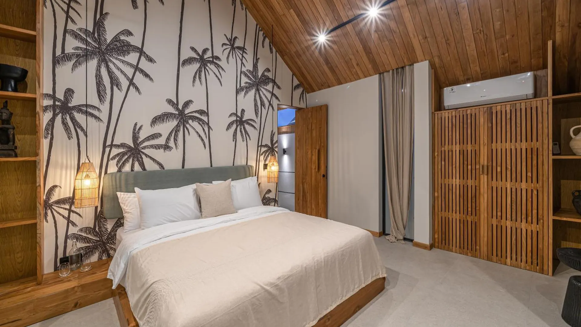 Villa Bayu - Ultimate Luxurious Escape 3Br Close To The Beach Canggu