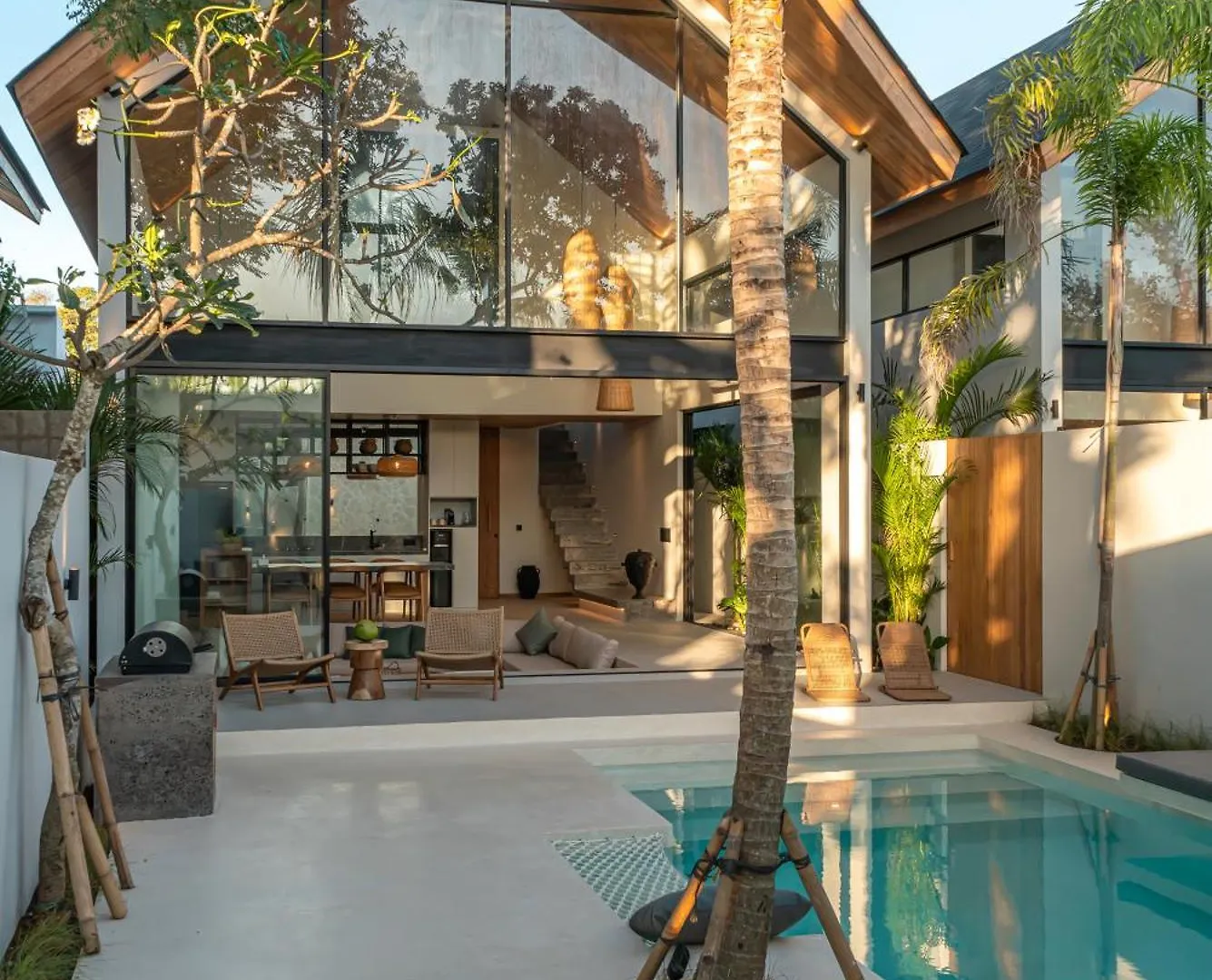 Villa Bayu - Ultimate Luxurious Escape 3Br Close To The Beach Canggu  Indonesia